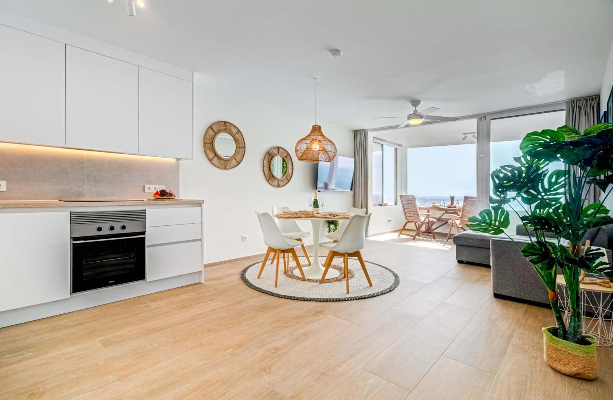 Beautiful Sea View Apartment Callao Salvaje Exterior photo